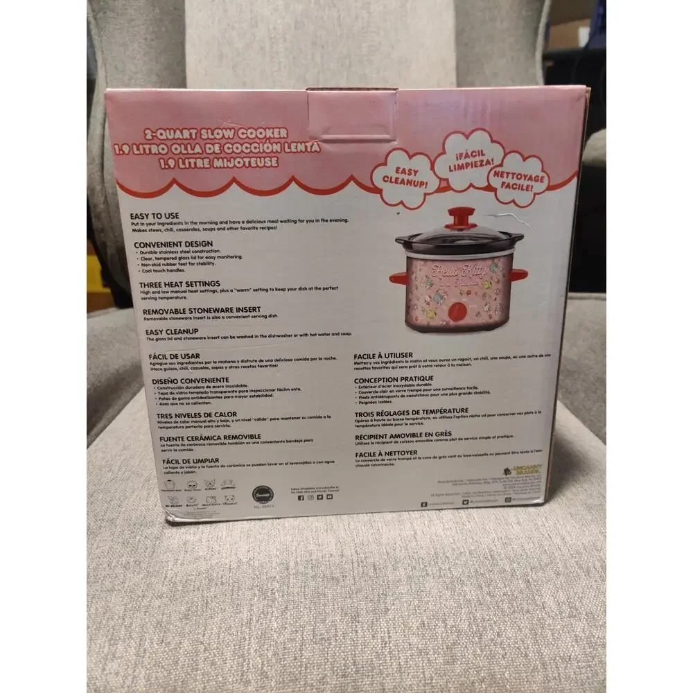 Hello Kitty and Friends Crock Pot 2-Quart Slow Cooker Pink NEW